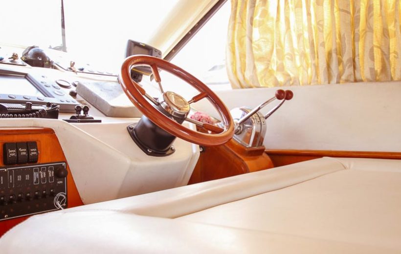 44 Ft Yacht Rental In Dubai-Max 10 People
