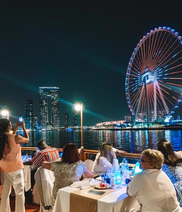 Travel Saga dhow cruise Dubai trust badges and reviews